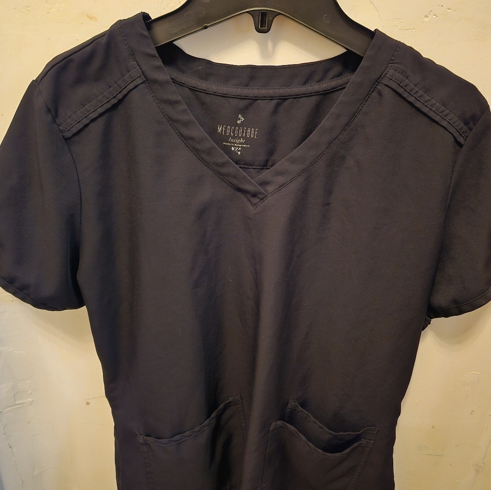 Med Couture black scrub Top guc